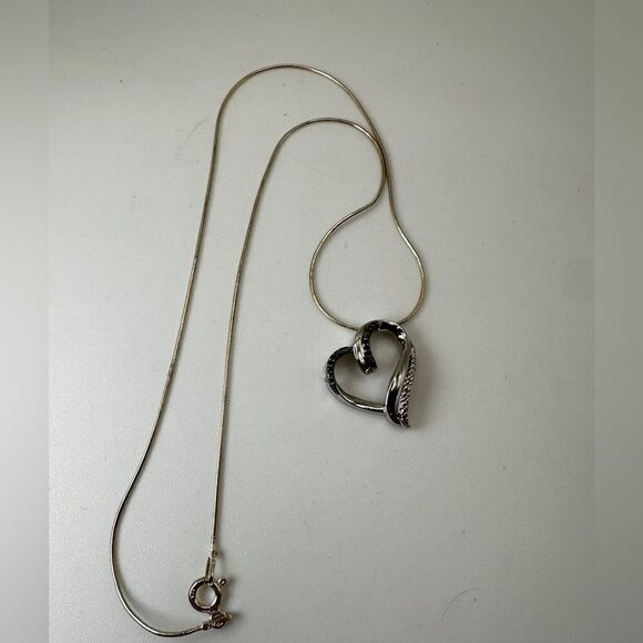 16" Solid Sterling Silver Heart with black/white diamonds necklace! - Picture 10 of 13